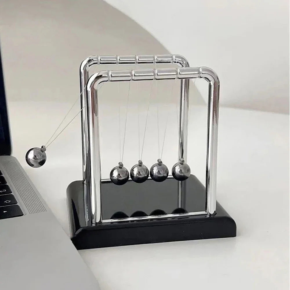 1 Piece Perpetual Motion Desk Ornament
