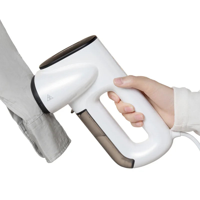 Self-suction steam iron