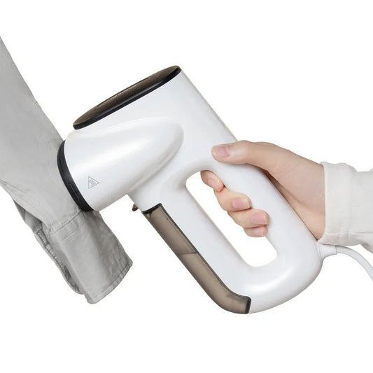 Self-suction steam iron