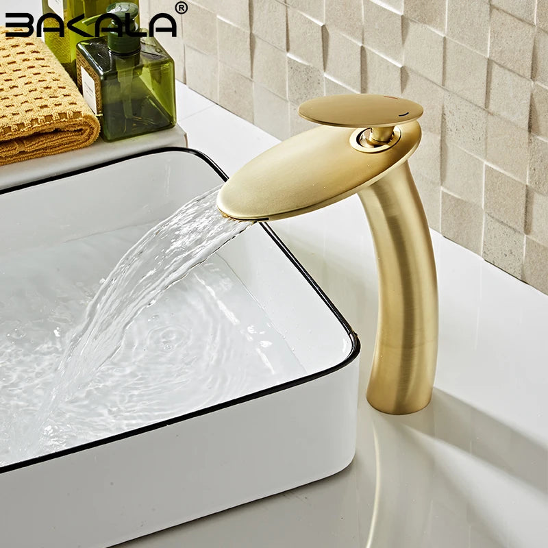 Washbasin with high and low brass faucet